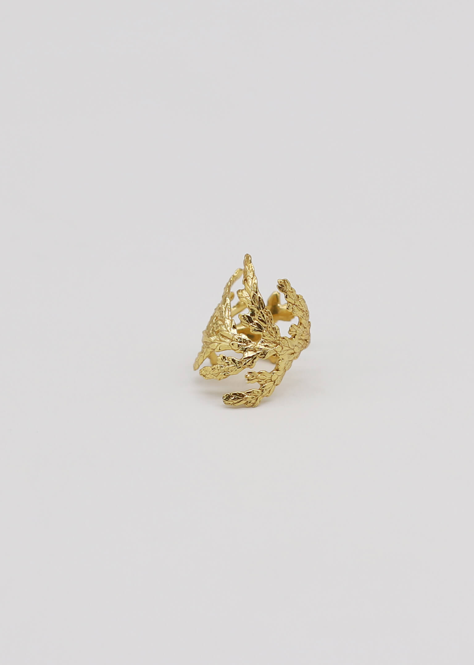 Hinoki Ear Cuff_2 扁柏純銀耳骨耳環金色正面細節