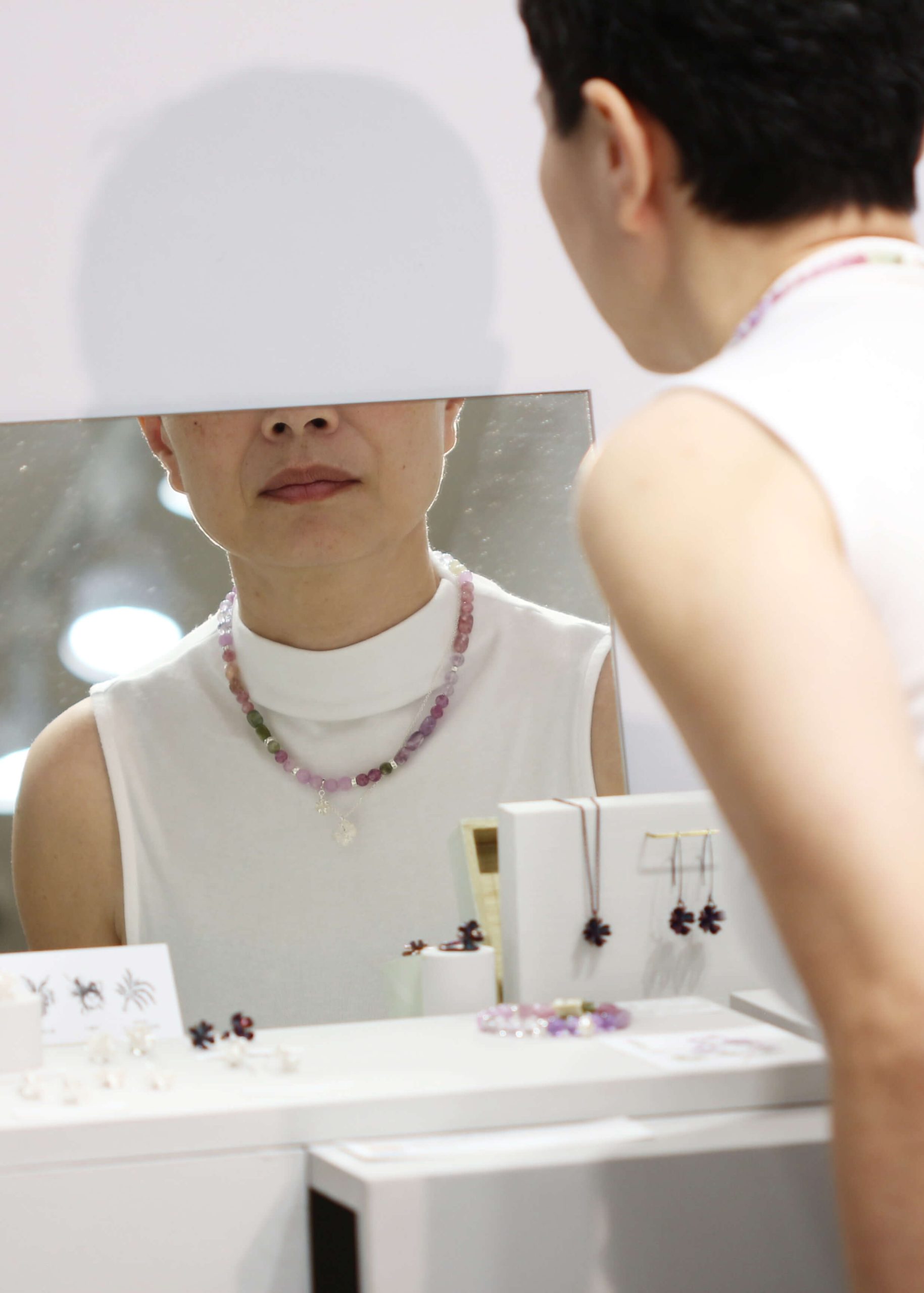 Crape Myrtle Fruit Natural Stone Necklace_5