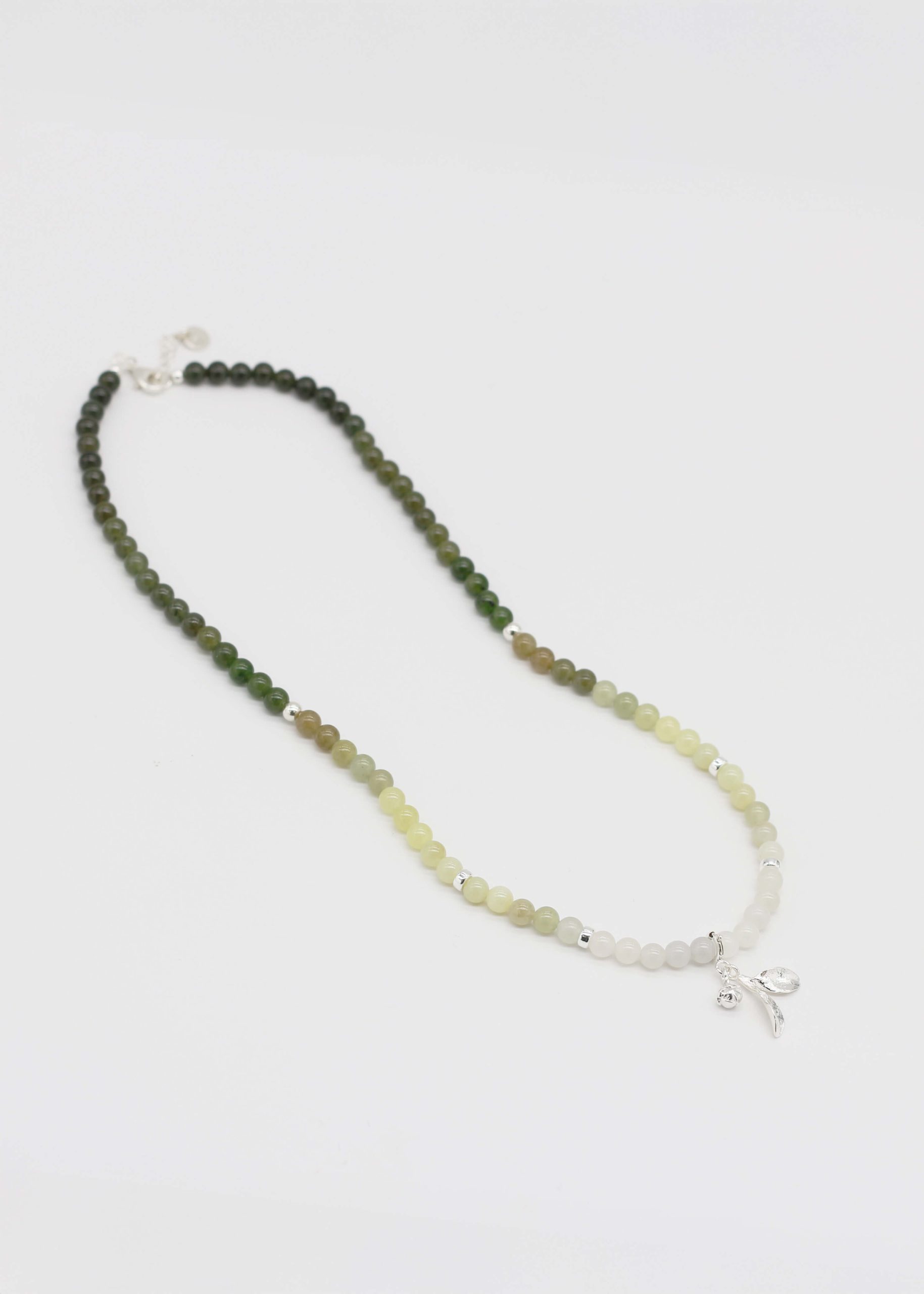 Tea Leaf Natural Stone Necklace_1