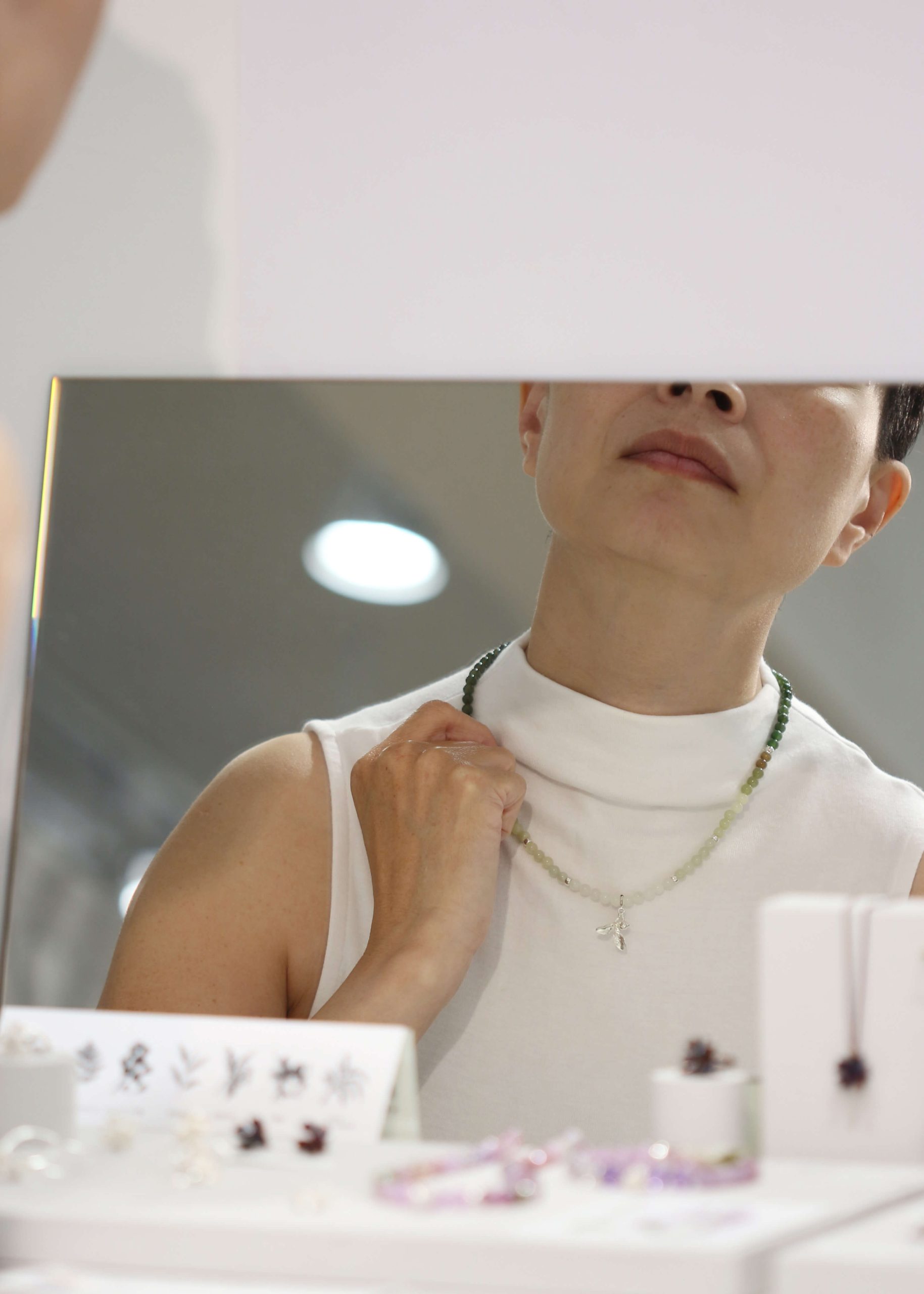 Tea Leaf Natural Stone Necklace_5